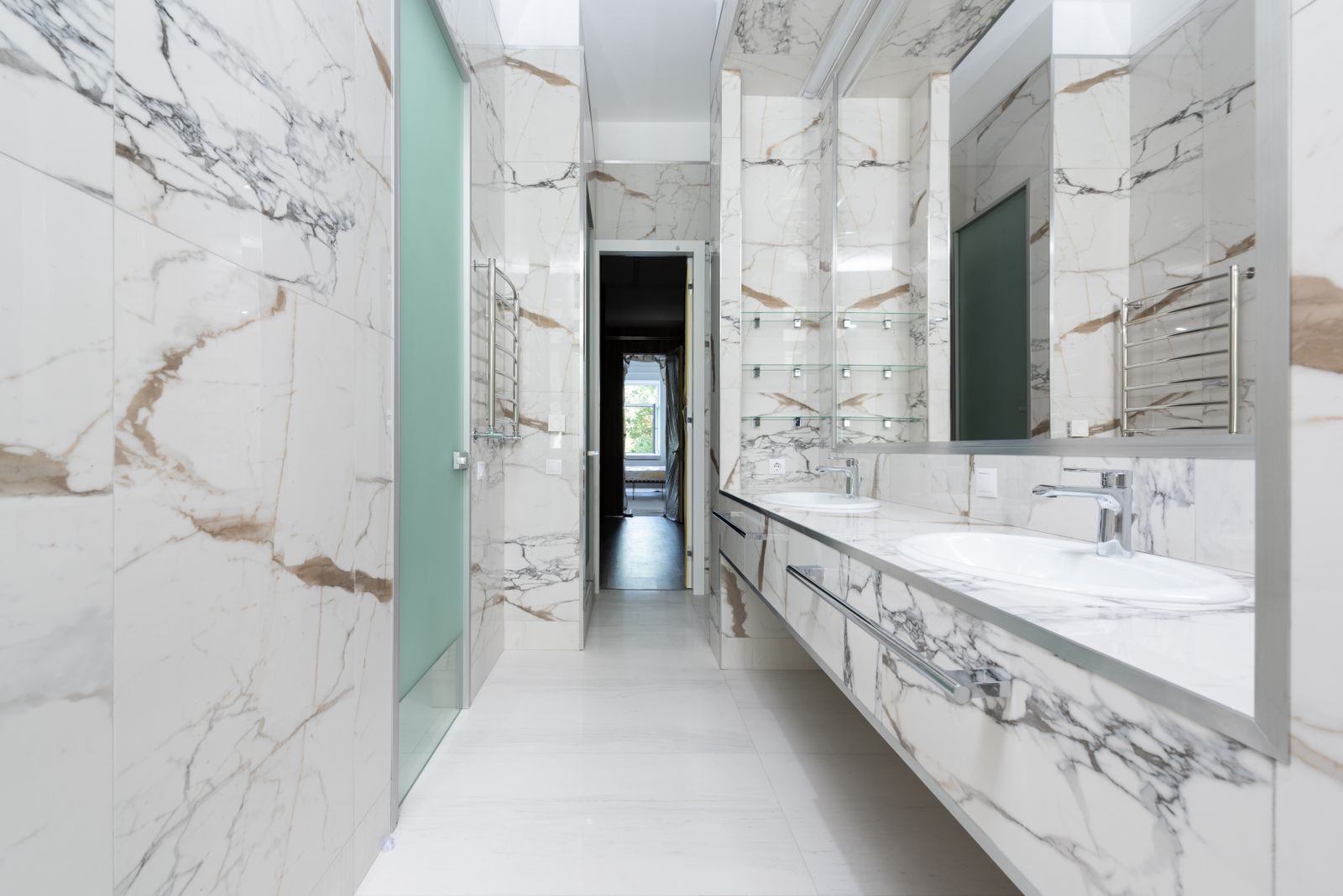 Bathroom counter 1