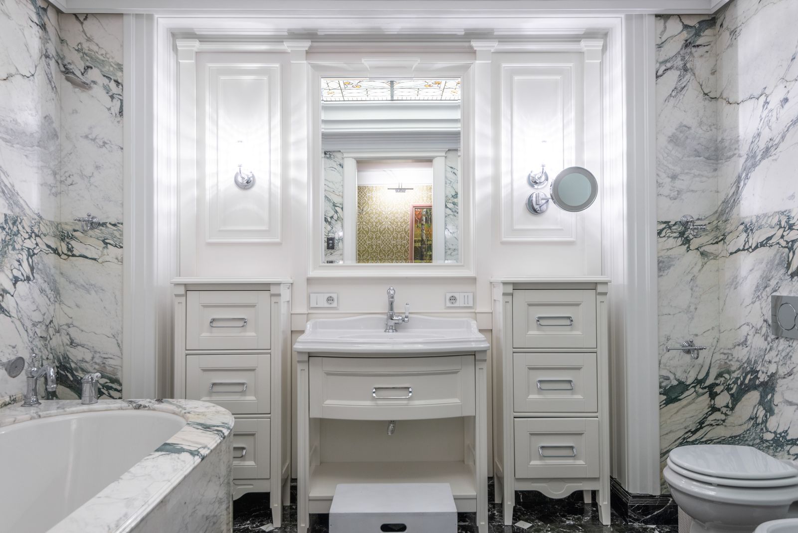 Bathroom counter 6