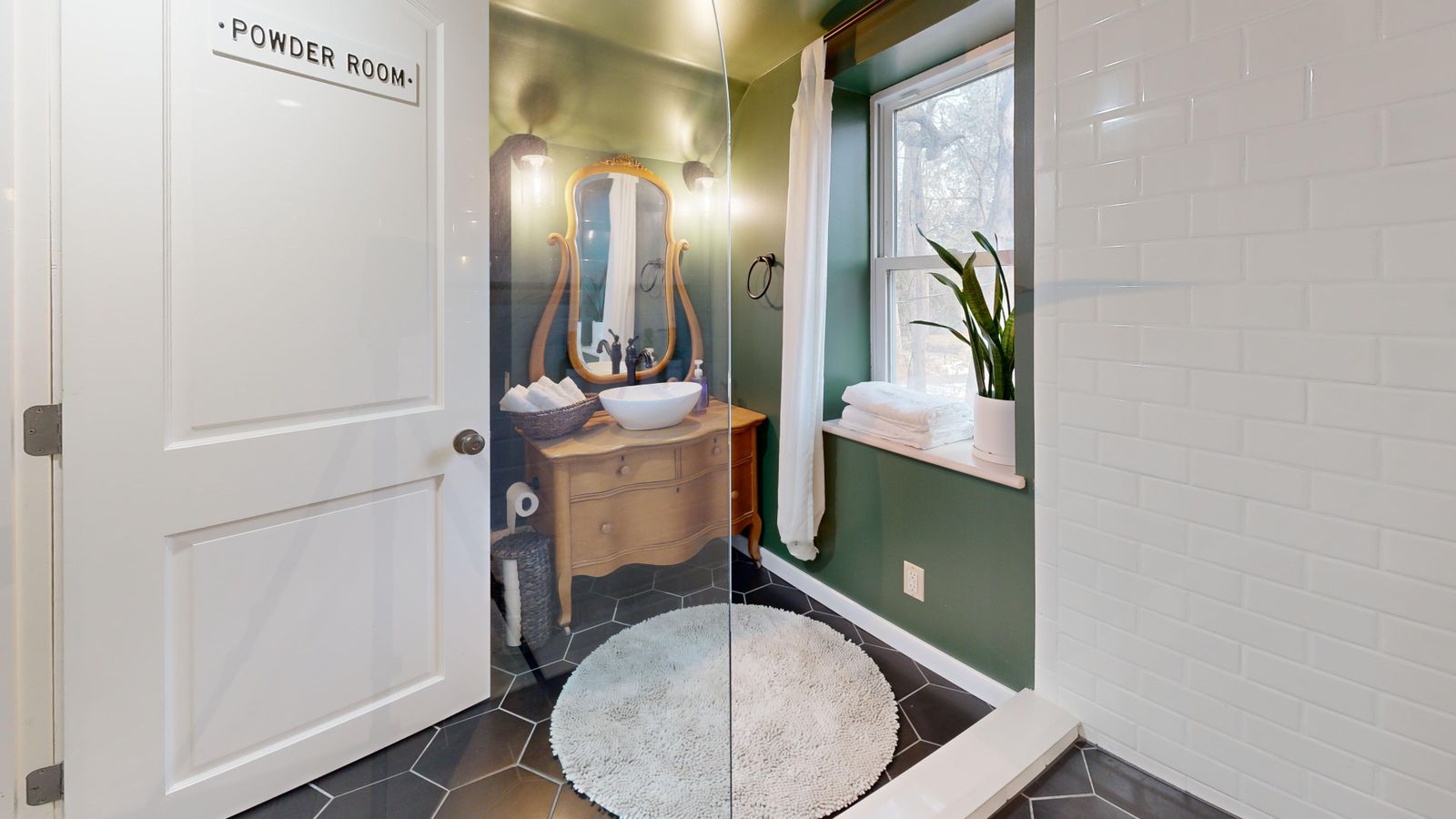 Wash room 3